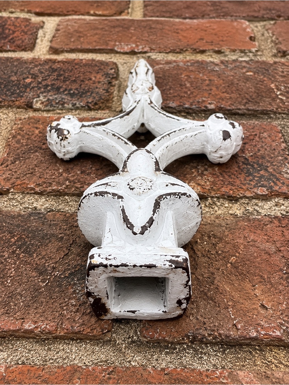 Vintage Cast Iron Fence Finial Gothic Cross Architectural Salvage Garden Decor - Picture 3 of 6